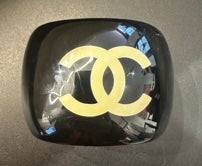 VINTAGE CHANEL BLACK AND IVORY RESIN CUFF