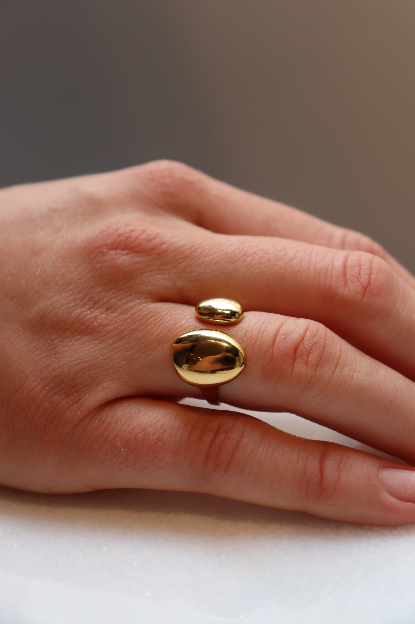 HUG RING