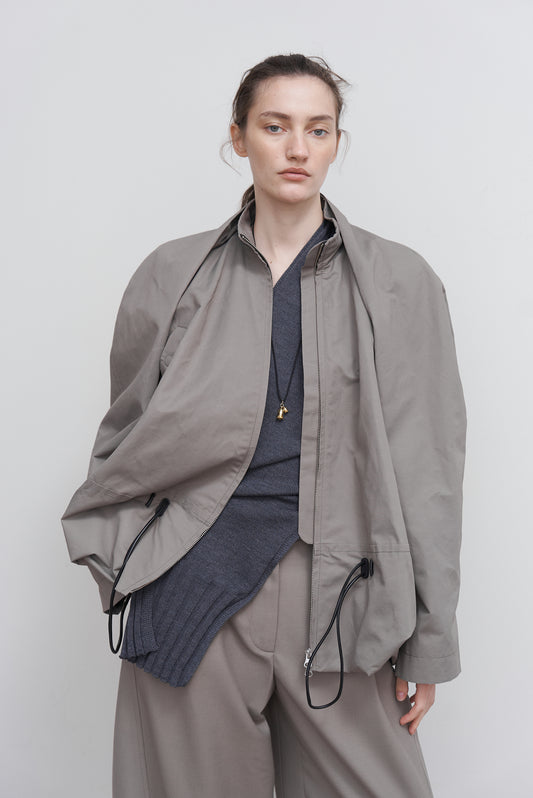VOLUMINOUS BOMBER WITH DRAWSTRING