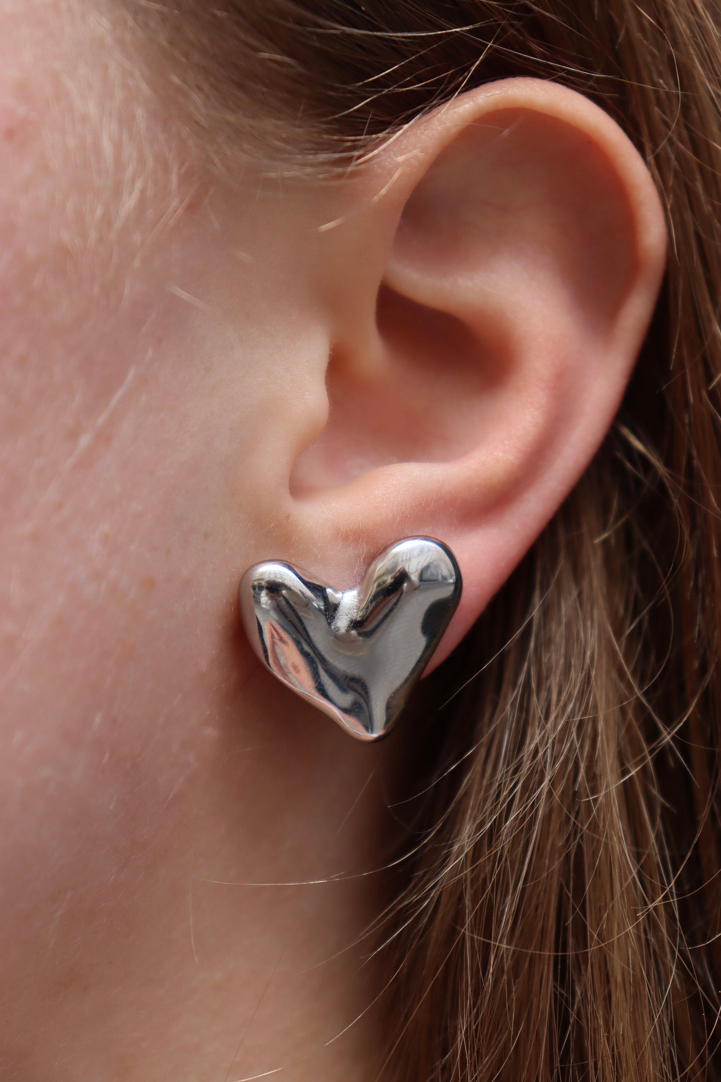 L'AMOUREUSE EARRINGS
