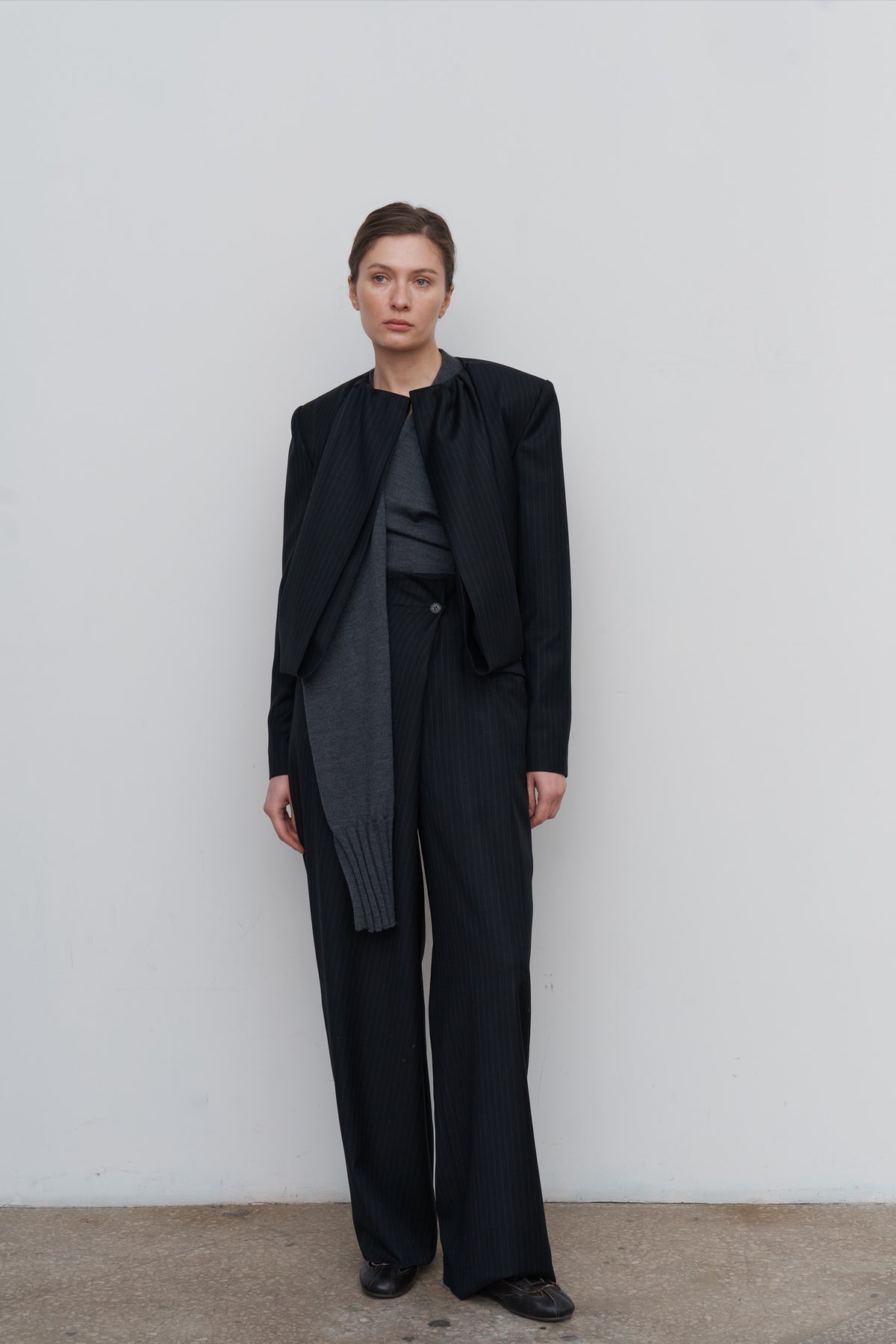 CROPPED DRAPED-NECK JACKET