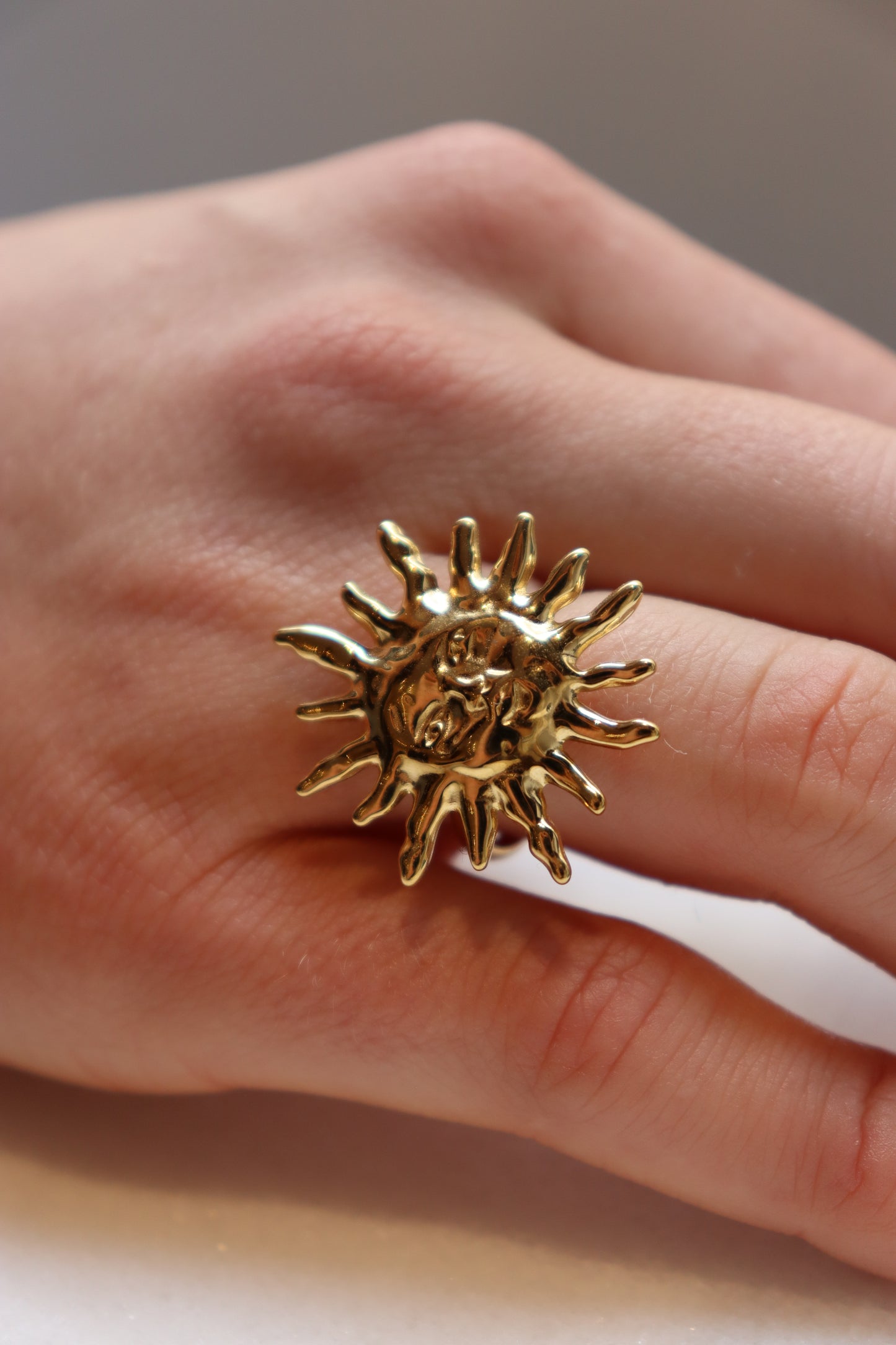 SMILING SUN RING