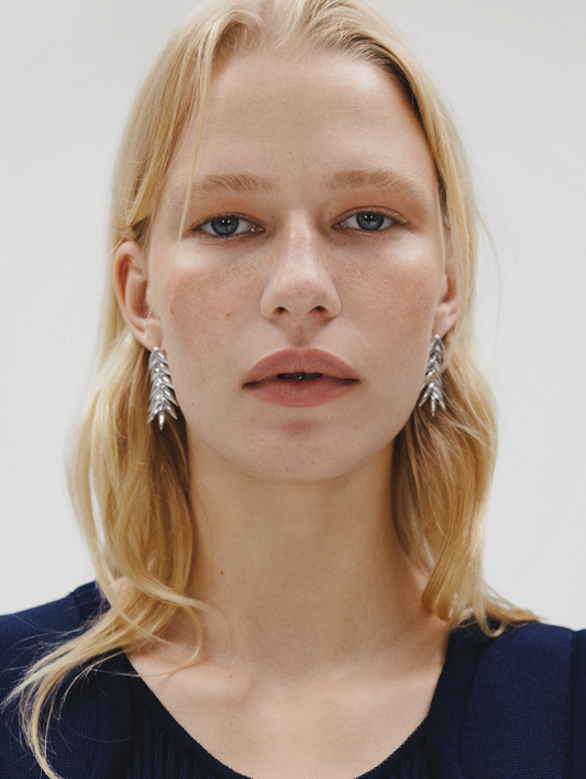 SPIKELET SHORT EARRINGS RHODIUM