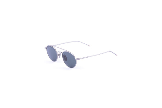 OVAL SUNGLASSES IN TITANIUM GREY