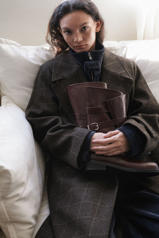 FOLDING MIDDLE BROWN BOOTS