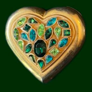 VINTAGE HEART-SHAPED POWDER COMPACT