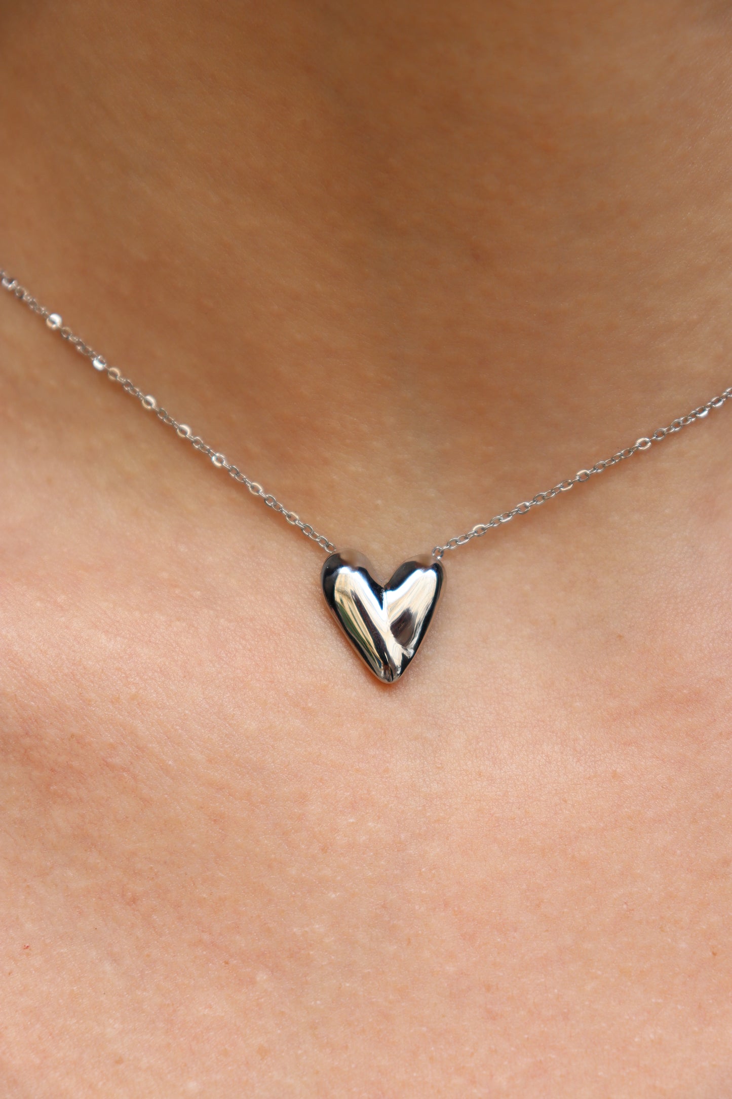 HEART NECKLACE