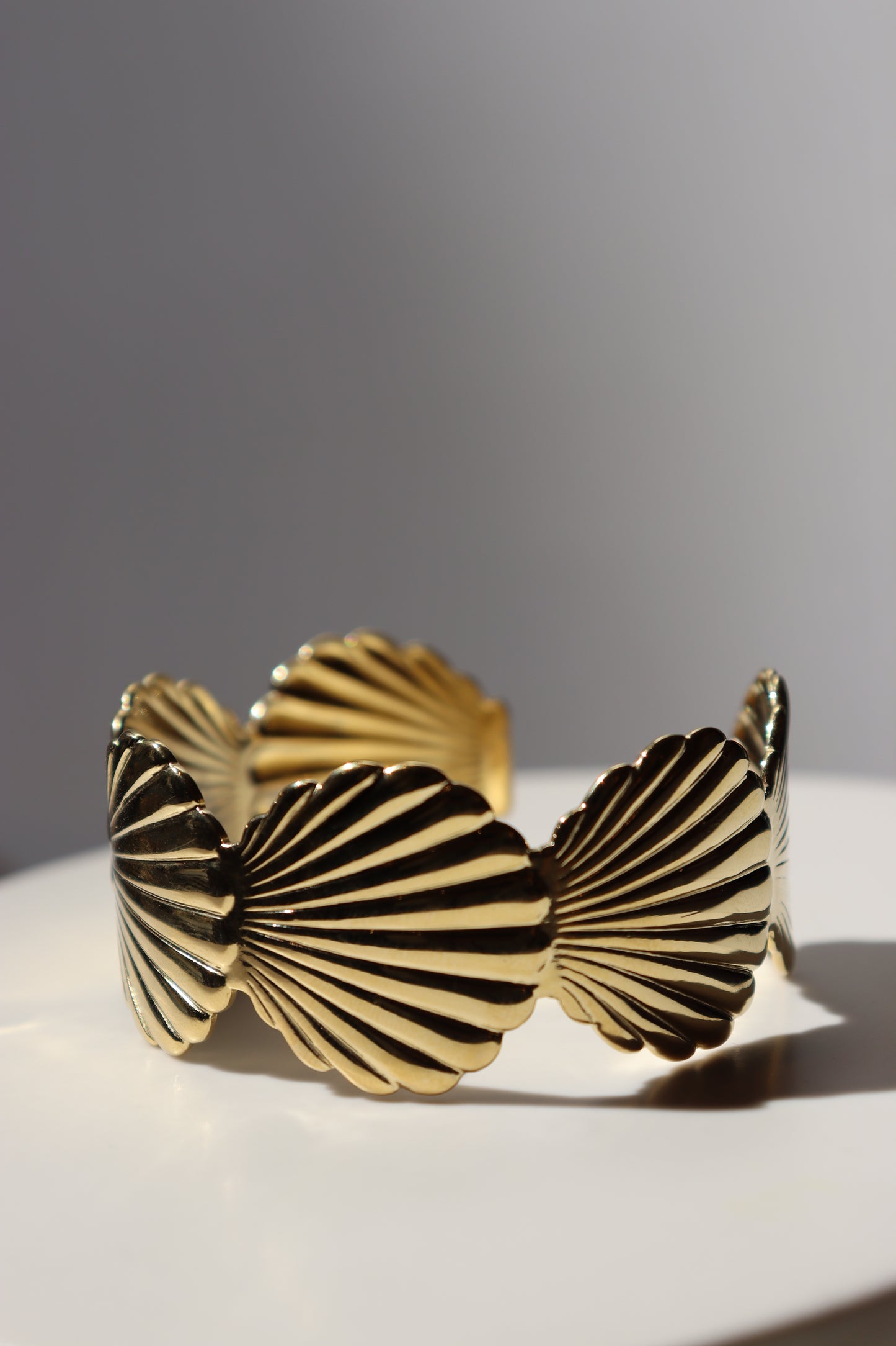 SHELL BRACELET