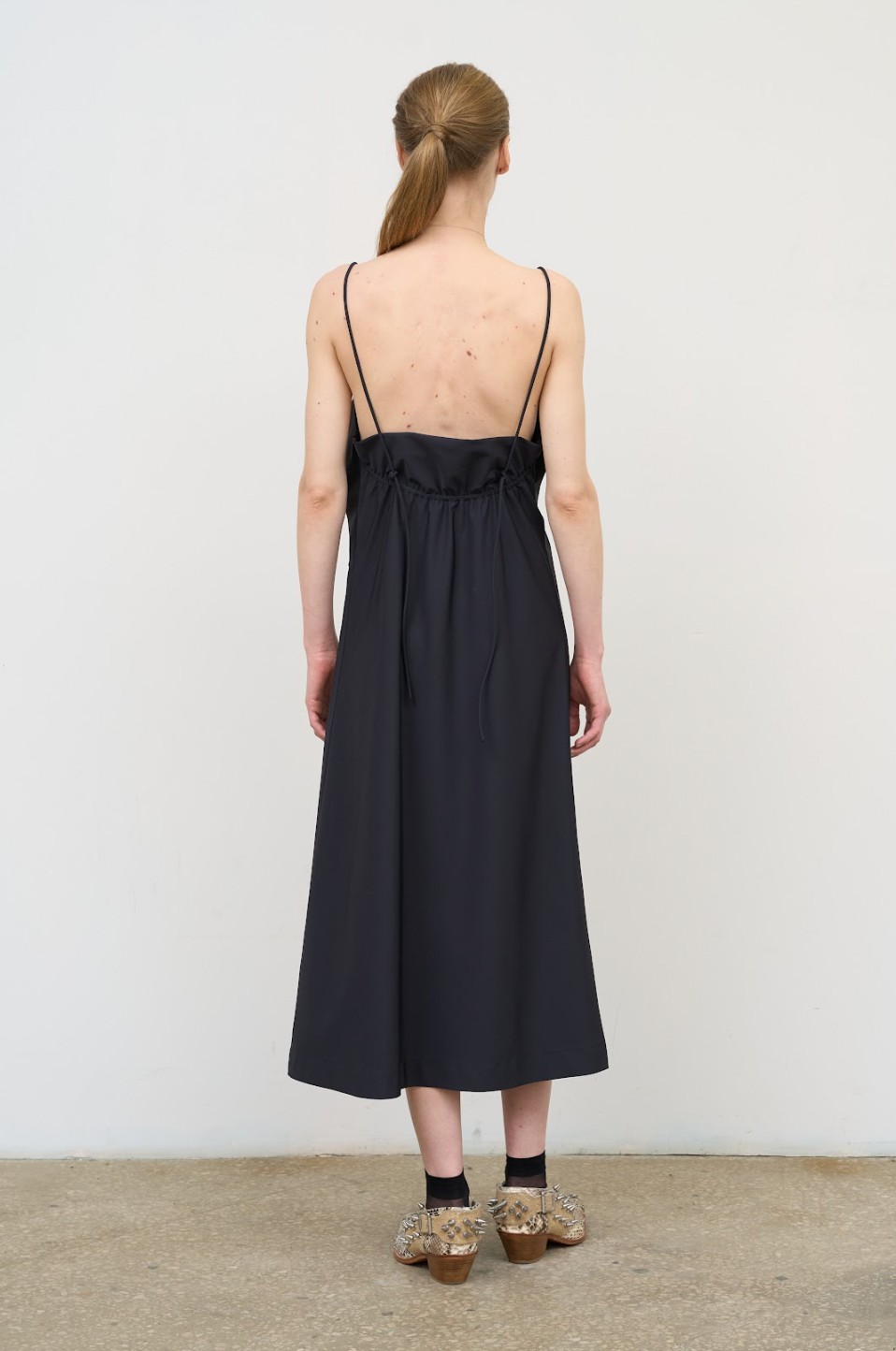 RUCHED BODYCON MIDI DRESS