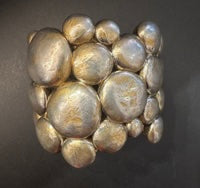 VINTAGE NO NAME SCULPTURAL CUFF
