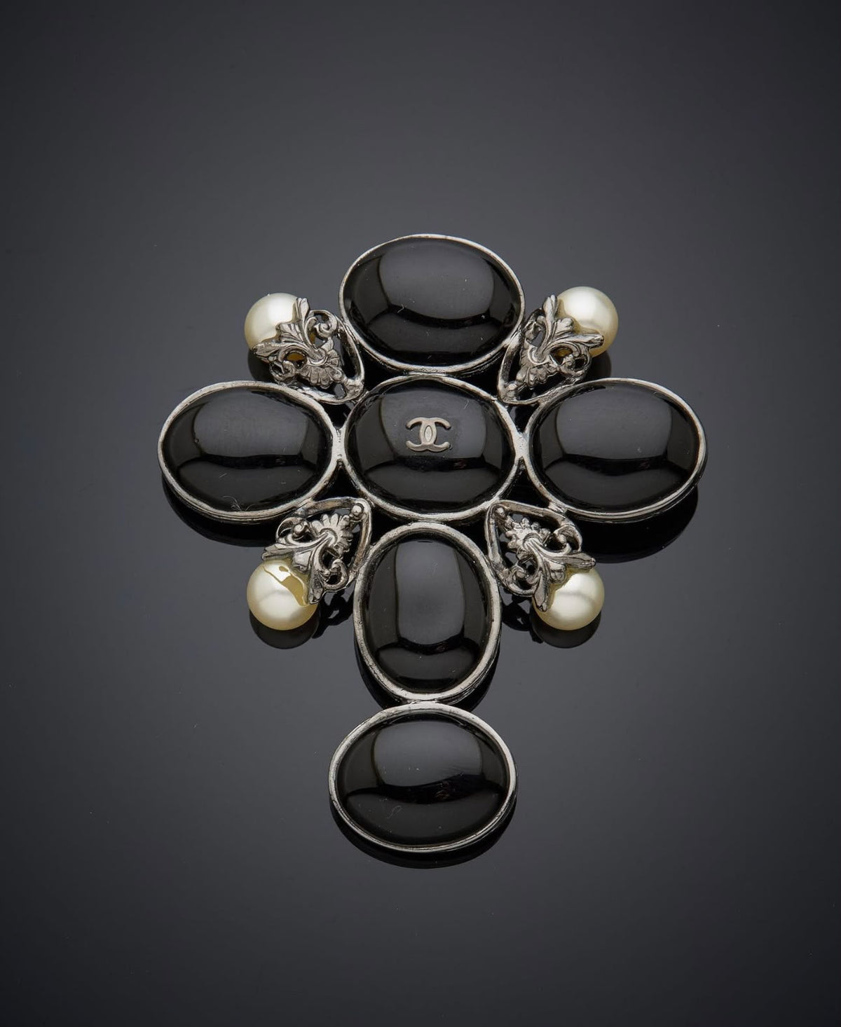 VINTAGE CHANEL GRIPOIX CROSS BROOCH