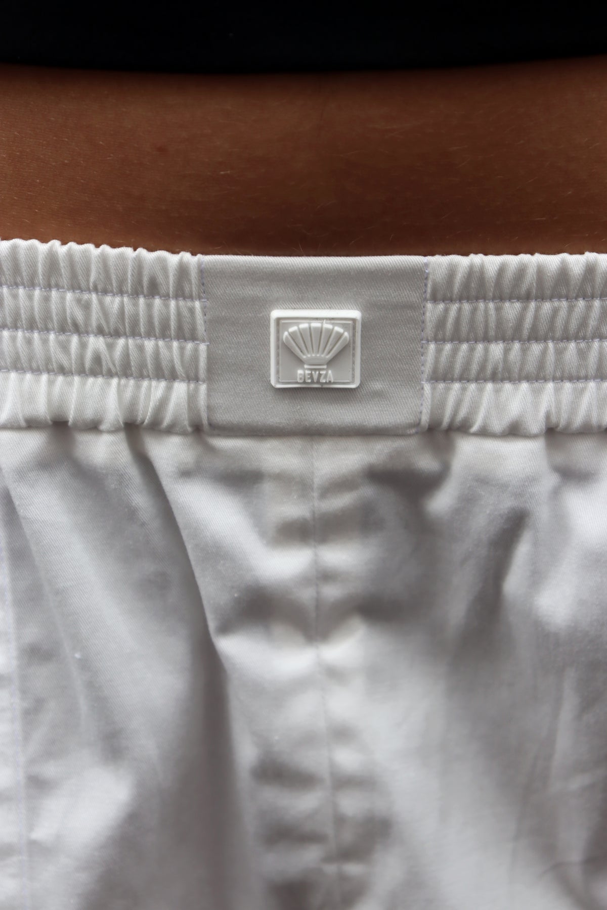 BEACH SHORTS