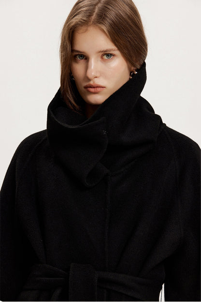 DIANA OVERSHAWLHANDMADE COAT BLACK