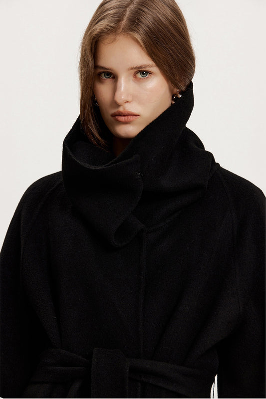 DIANA OVERSHAWLHANDMADE COAT BLACK