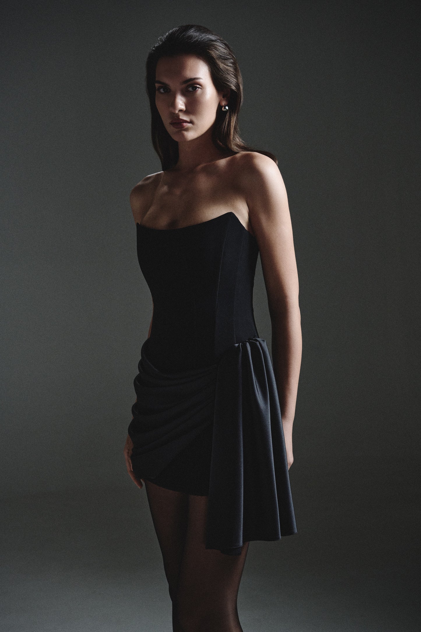 MATTE CORSET MINI DRESS WITH REMOVABLE TRAIL