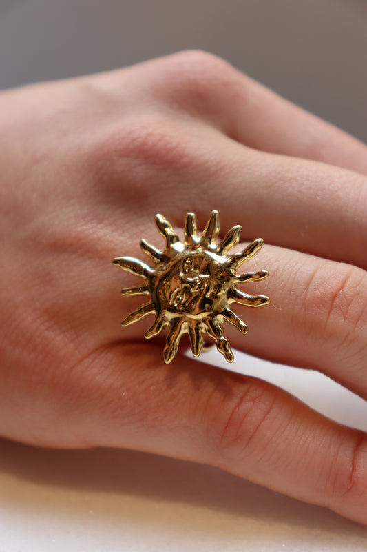 SMILING SUN RING