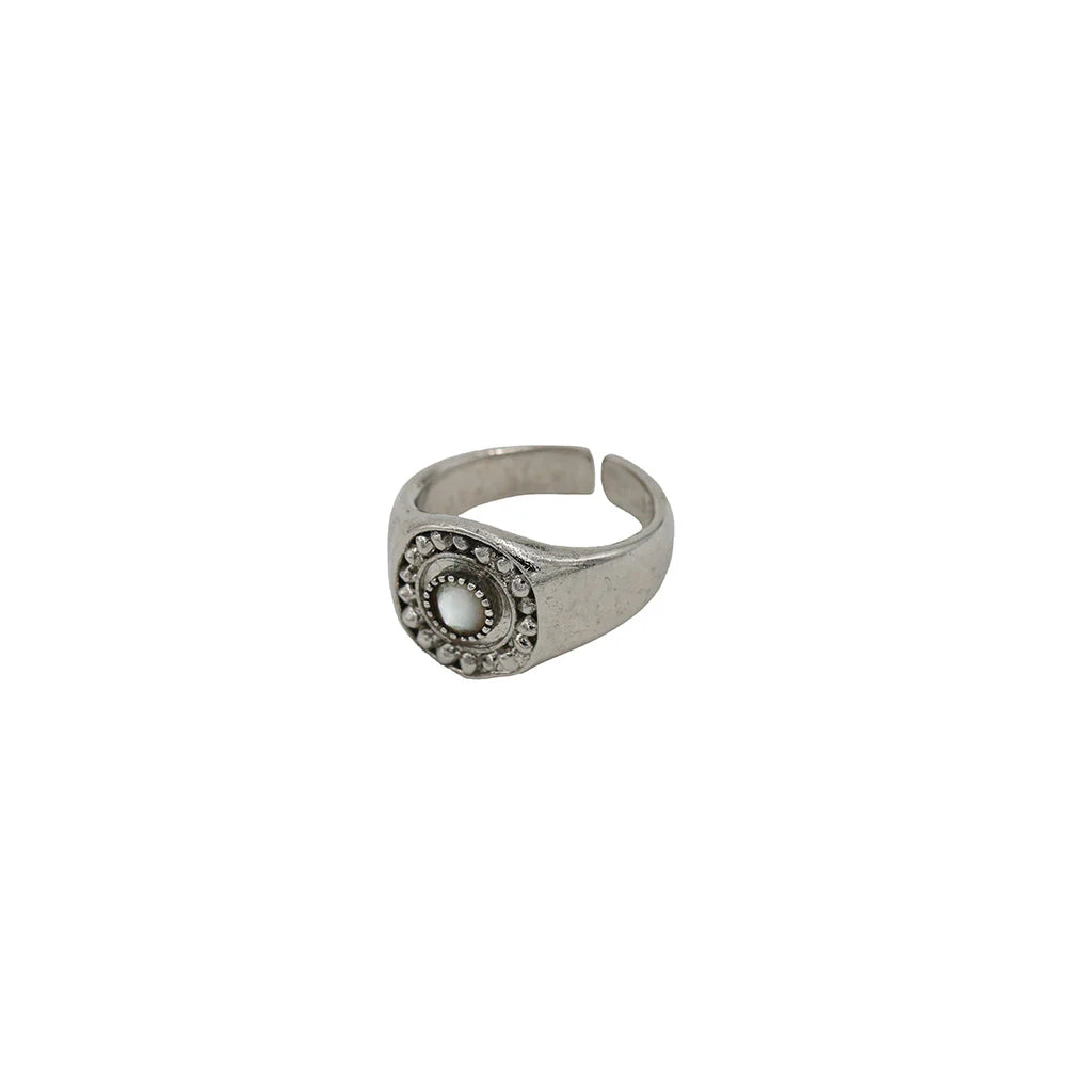 LOVERS SIGNET RING