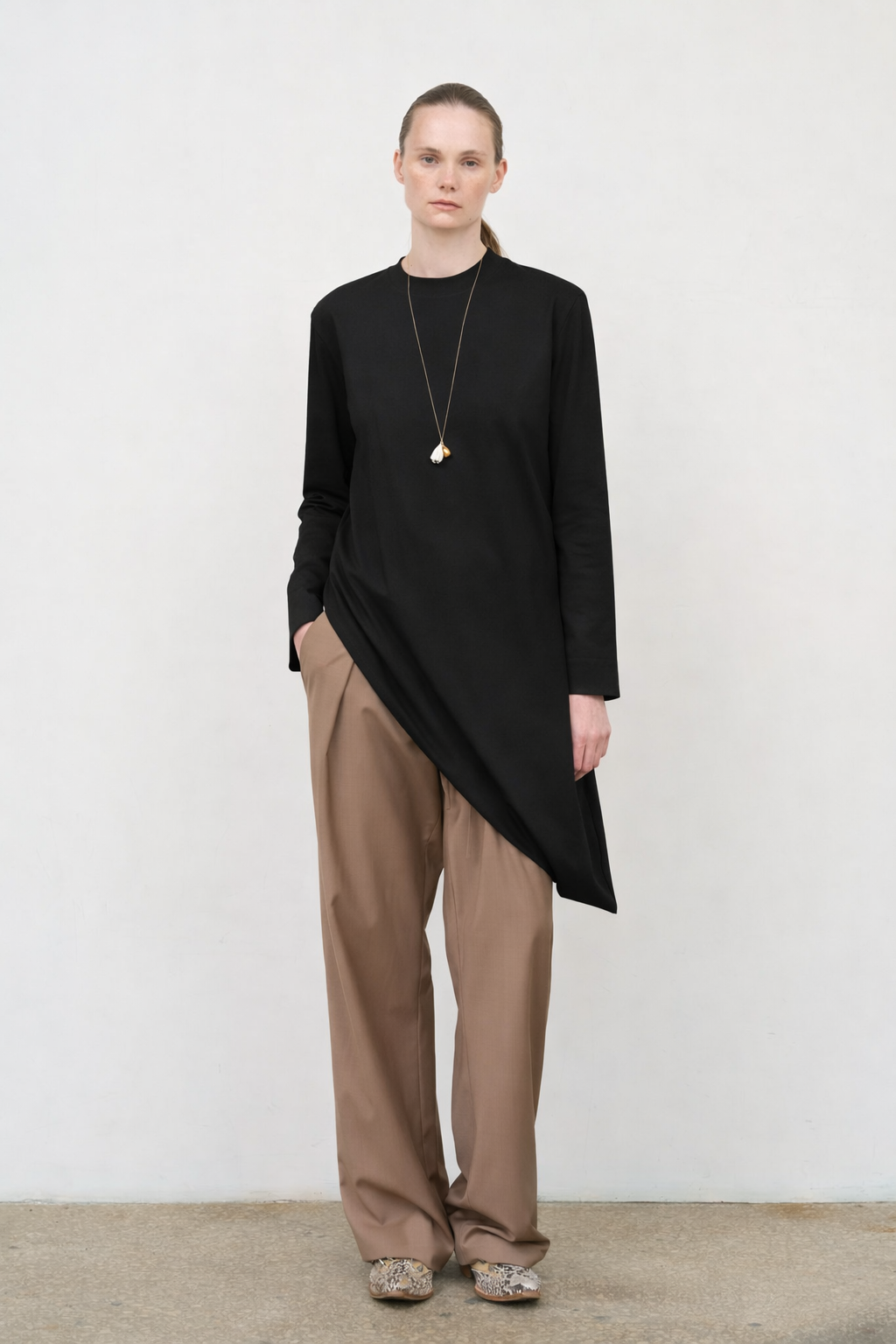 BLACK ASYMMETRIC COTTON LONGSLEEVE