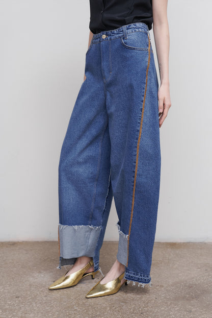 HIGH-RISE-BARREL-LEG JEANS