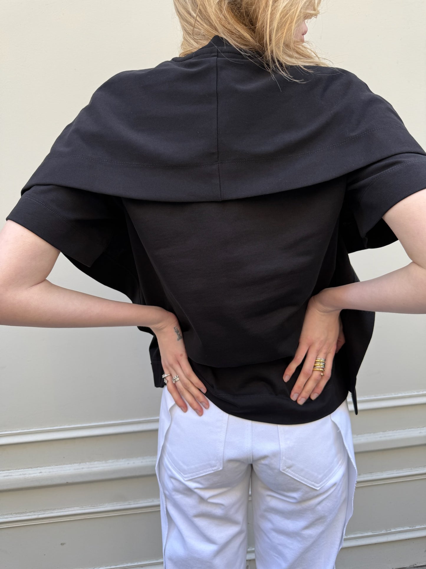 CAPELET OVERLAY COTTON T-SHIRT