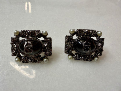 CHANEL - EAR CLIPS - VINTAGE