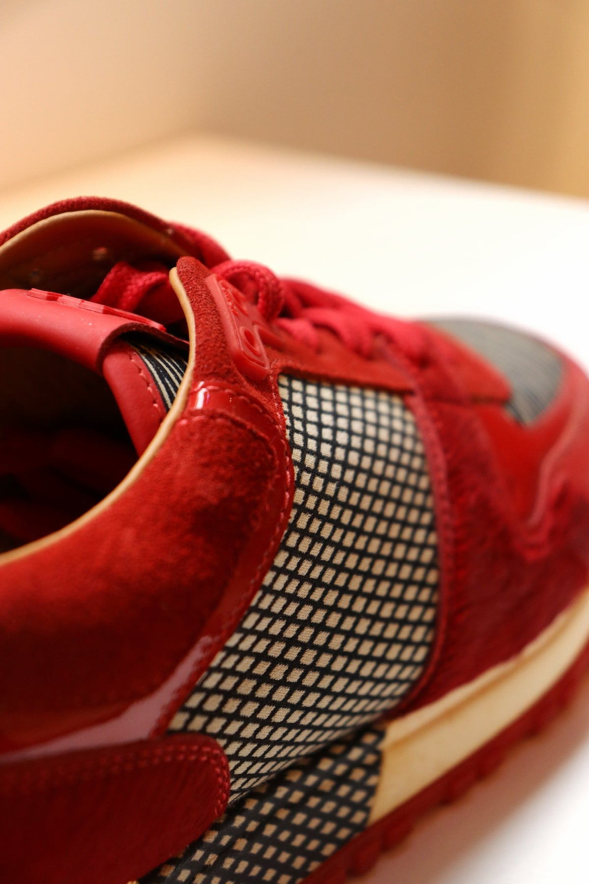 VINTAGE - LV SNEAKERS