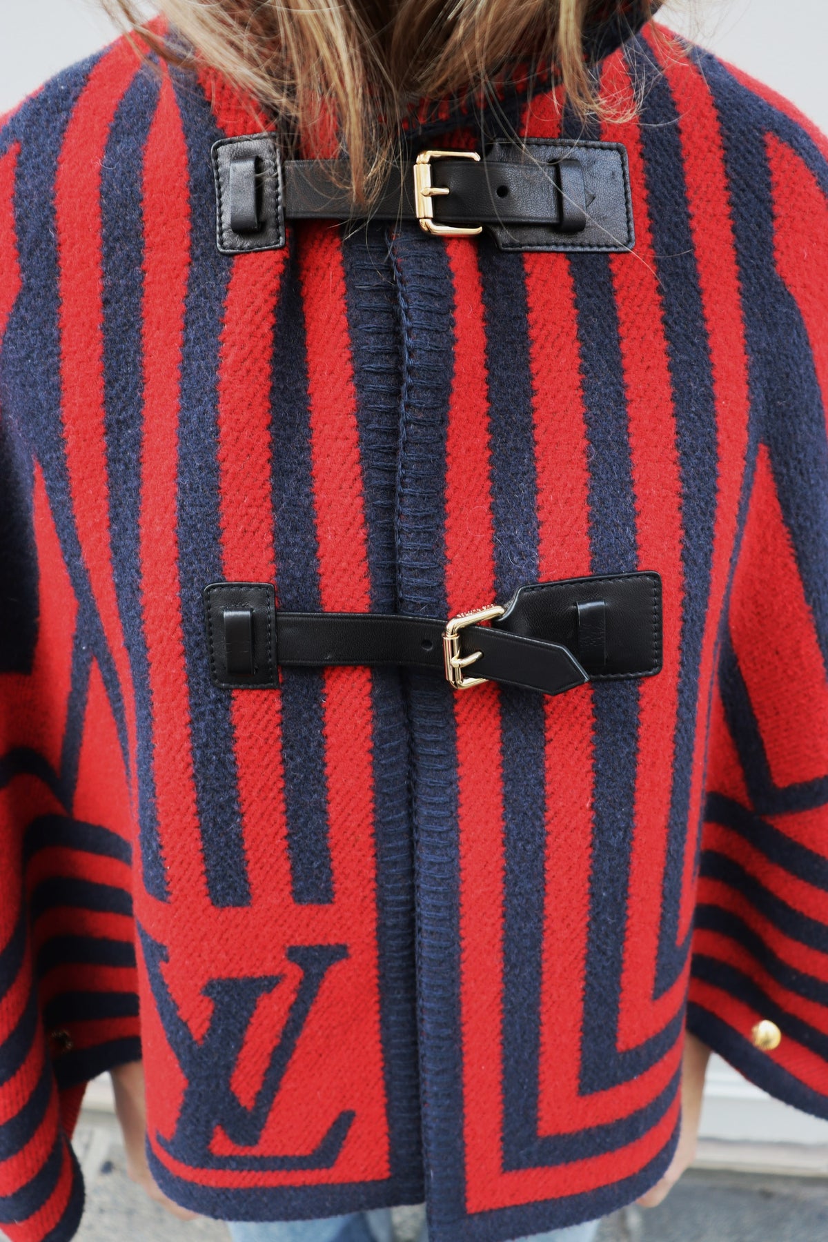 VINTAGE - LV CAPE