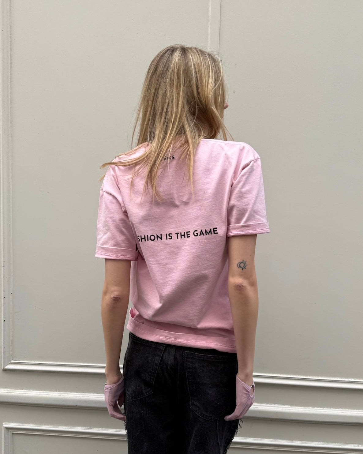 PINK UNISEX T-SHIRT FASHION IS THE GAME