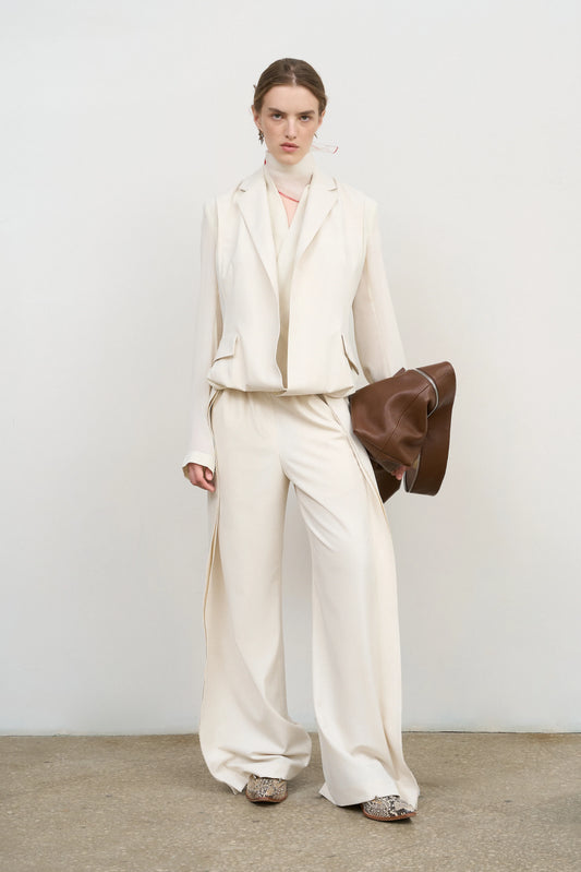 LAYERED TUCKED-HEM JACKET IVORY