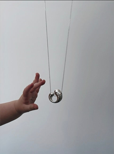 MOTHER AND CHILD PENDANT