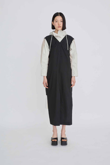 ASYMMETRICAL-LENGTH BACK-OPEN DRESS