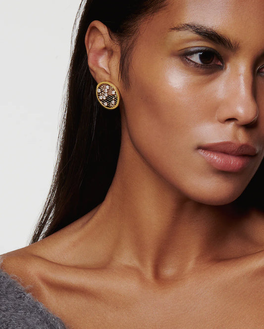 STRINGS ROUND EARRING/ BROOCH