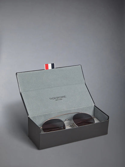 OVAL SUNGLASSES IN TITANIUM GREY