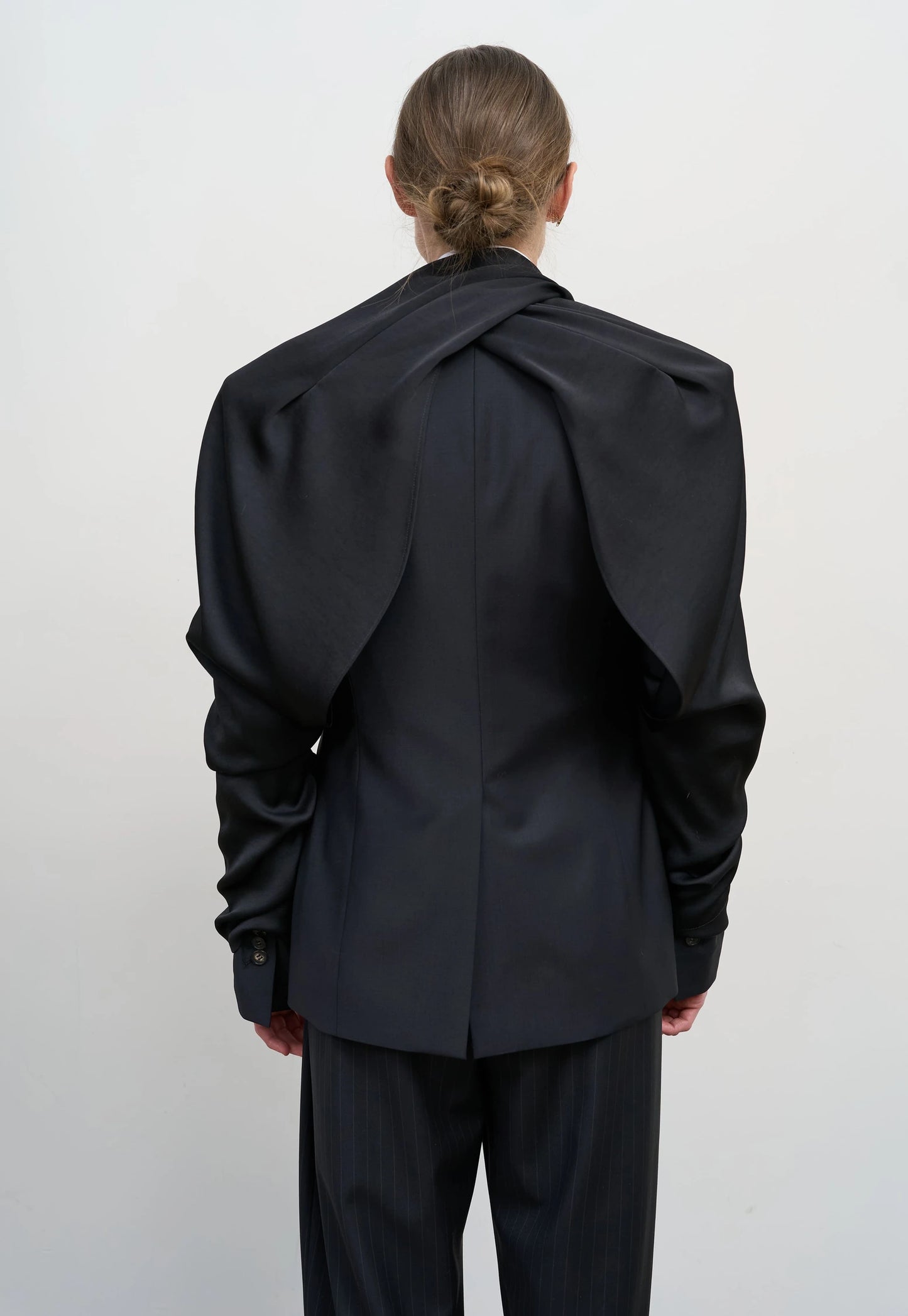 TAILORED WOOL-BLEND JACKET WITH TWISTABLE SLEEVES