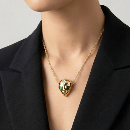SHE’S AN ALIEN NECKLACE IN 18K GOLD VERMEIL