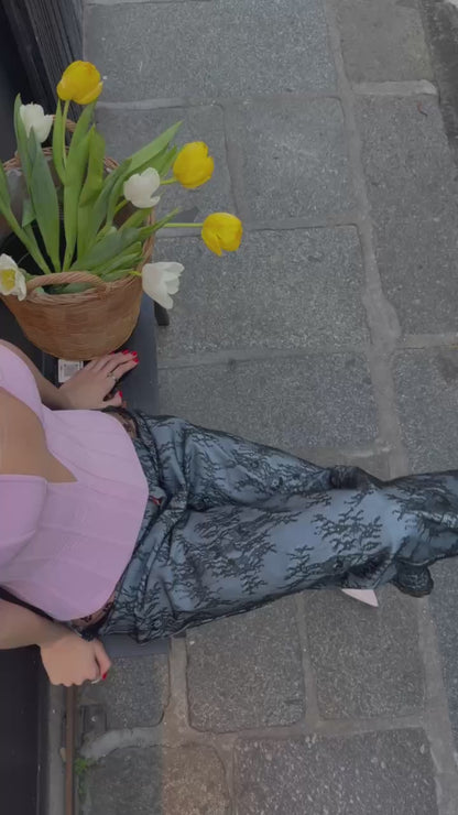 JEANS COVERED WITH LACE